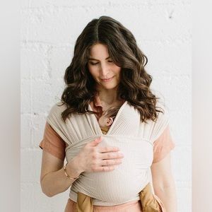 Solly Baby Wrap: Neutral Stripe (NWOT)
